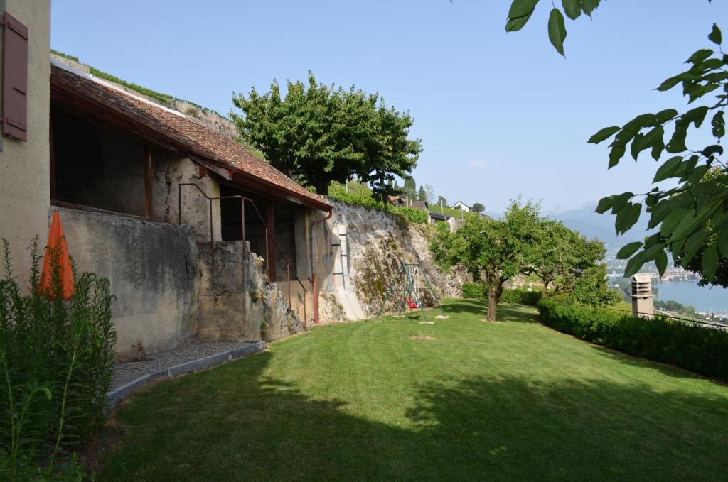 Hôtel Domaine du Burignon à Saint-Saphorin Extérieur photo